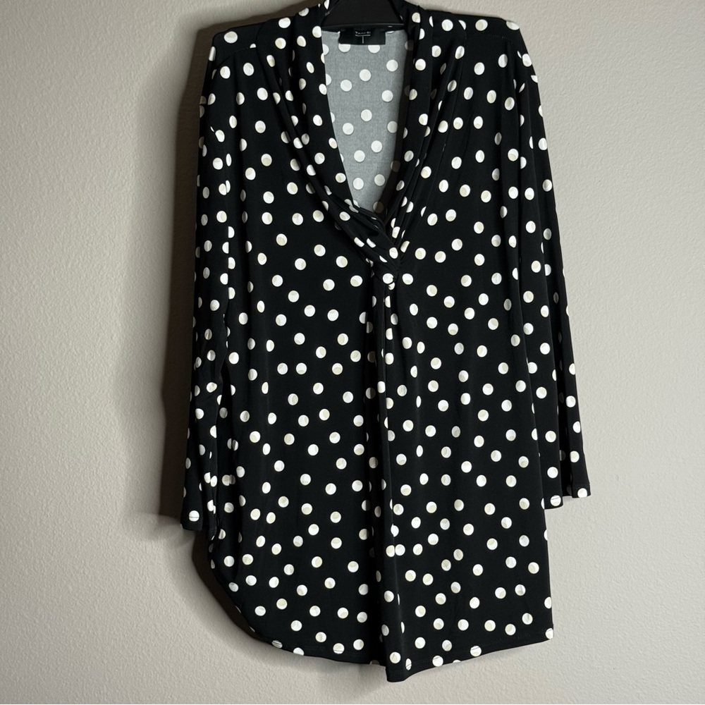 Tahari Black and White Polka Dot Rushed Neck Top Sz XL